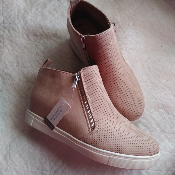 Time and Tru Shoes - New Dusty Rose Women's Sneaker Boots